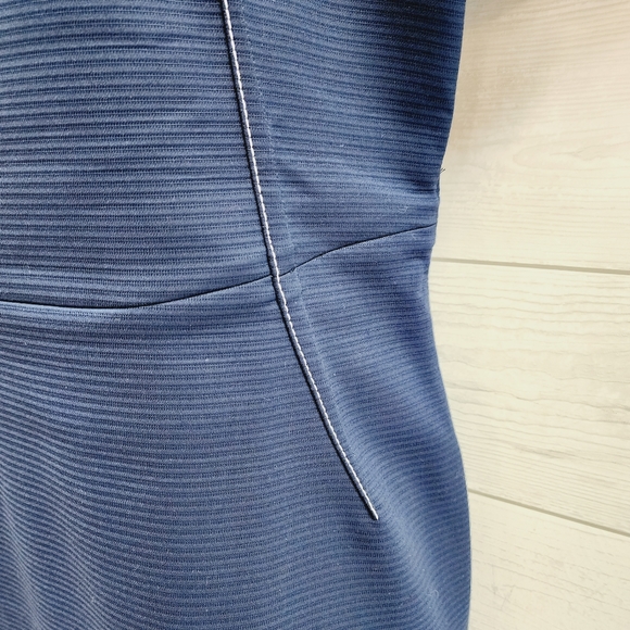 Piazza Sempione Shift Dress - Picture 5 of 10